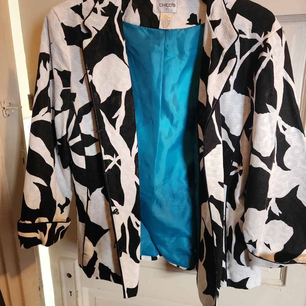 Chico's Black and White Floral Blazer